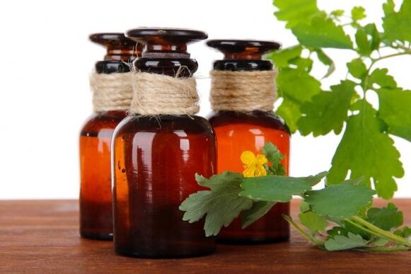 Έλαιο Celandine για μύκητες νυχιών